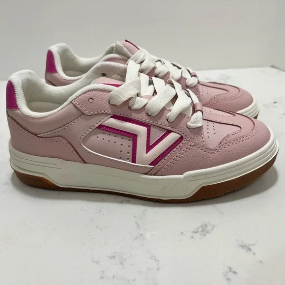 VANS UNISEX PINK AND WHITE SNEAKERS SIZE:
5 - men
6.5 - women - Picture 9 of 14